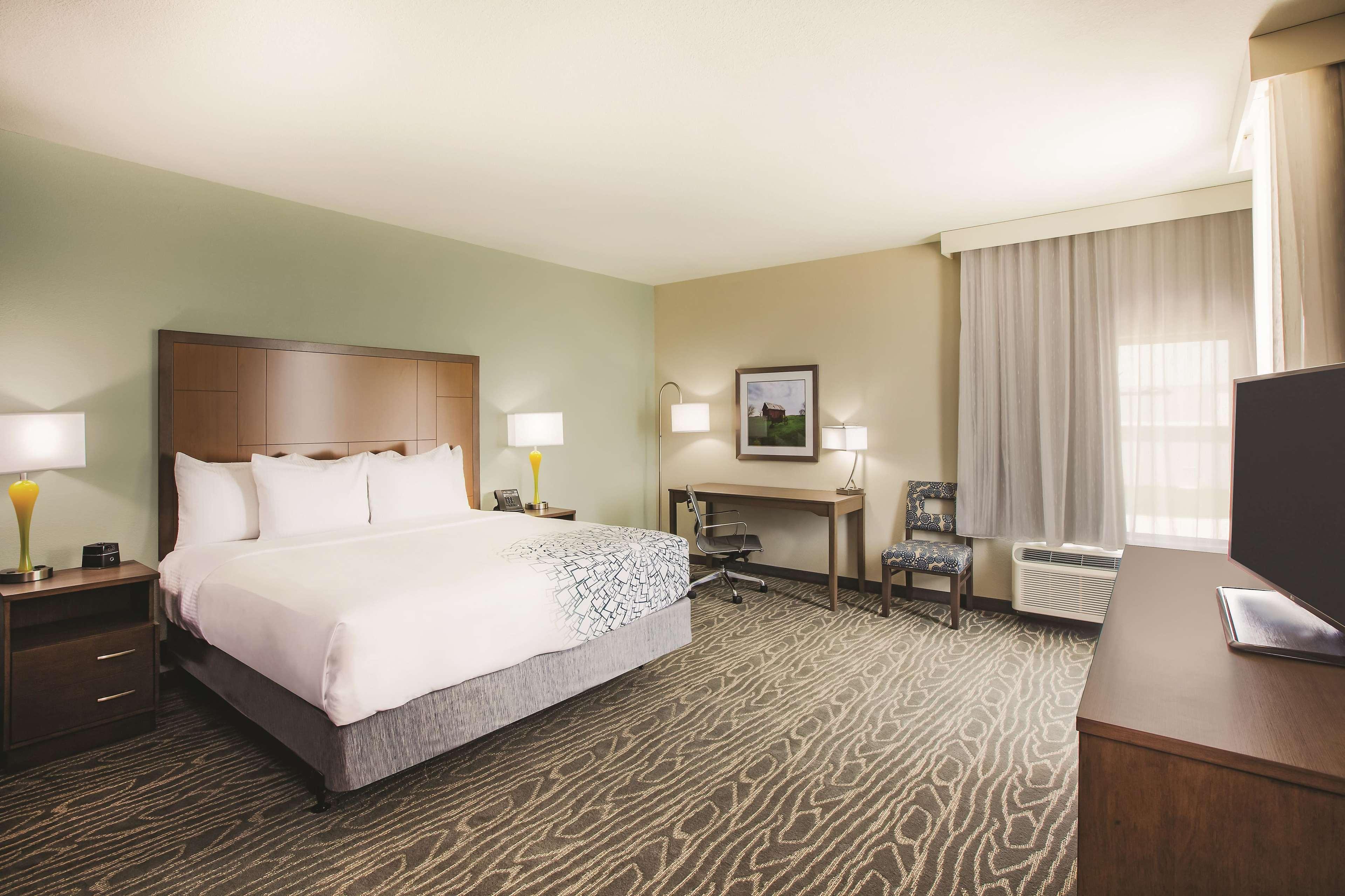 Hotel La Quinta By Wyndham Wichita Northeast Exteriér fotografie