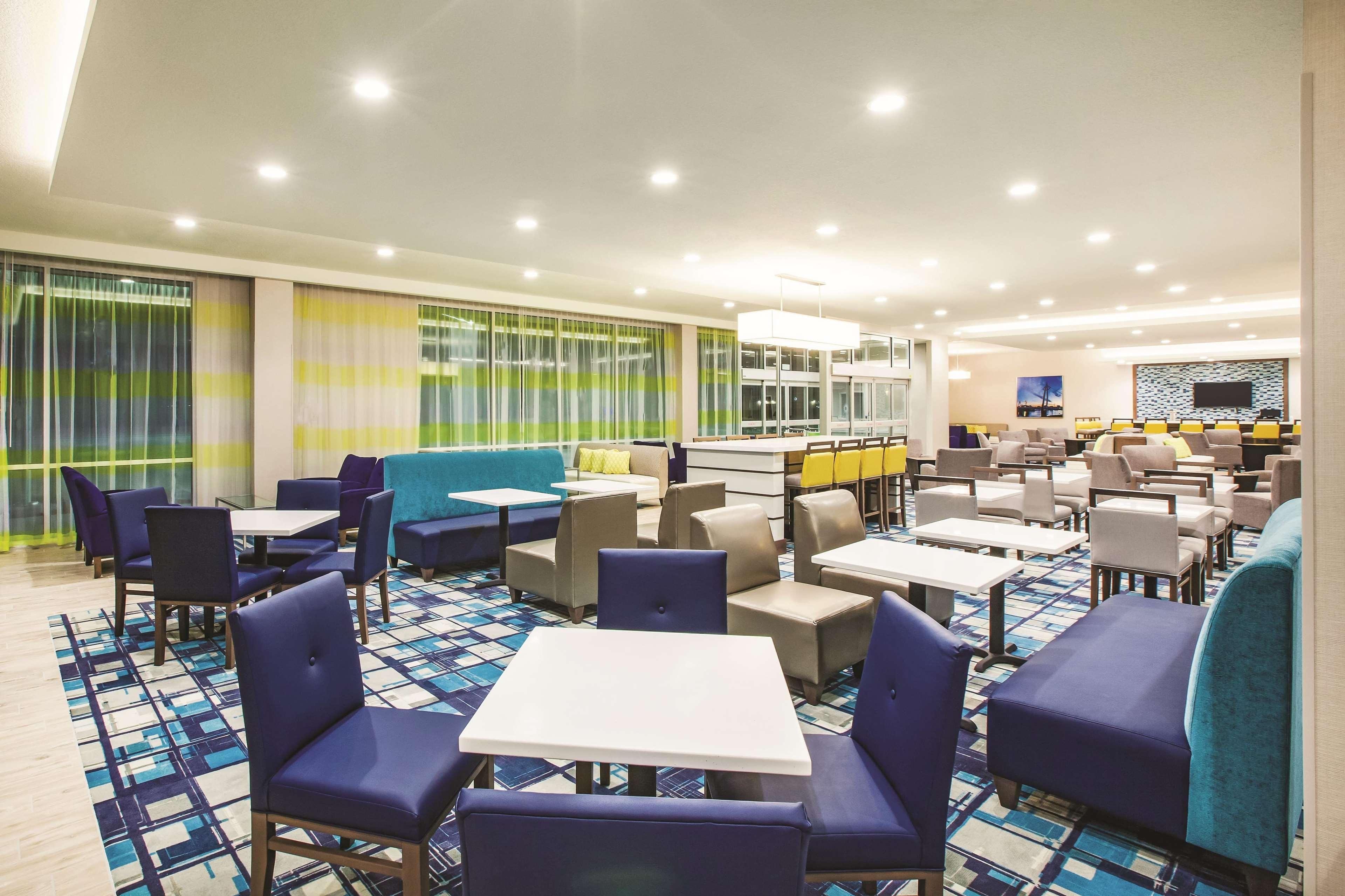 Hotel La Quinta By Wyndham Wichita Northeast Exteriér fotografie